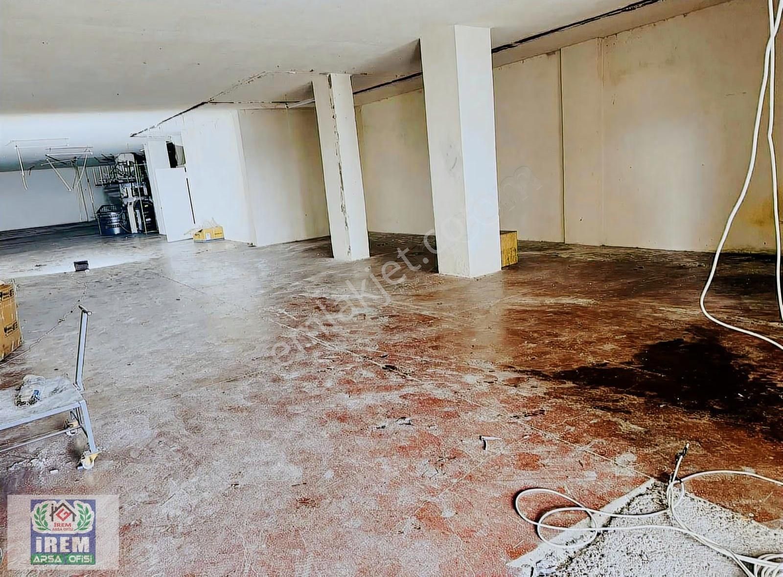 Arnavutköy Merkezde Kiralık 300m² Dükkan - Görsel 6