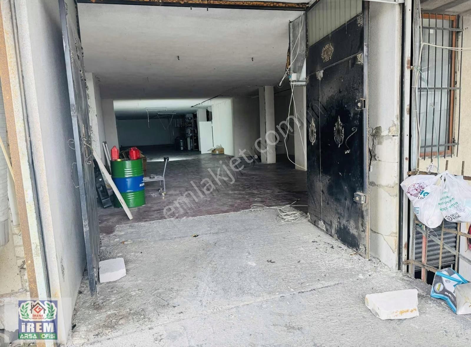 Arnavutköy Merkezde Kiralık 300m² Dükkan - Görsel 7