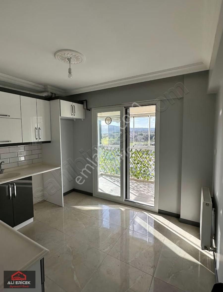 Kemalpaşa Ulucakta Favori Lokasyonda Arakat 2+1 Satılık Daire - Görsel 11