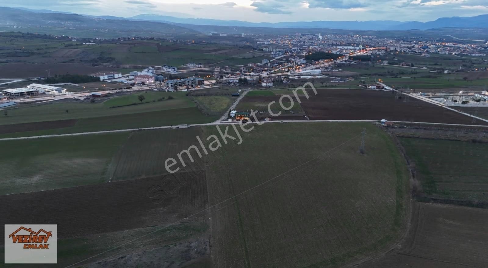 Vezirev Emlak'tan Hastane Bölgesi Yatırımlık Fırsat Tarla - Görsel 6