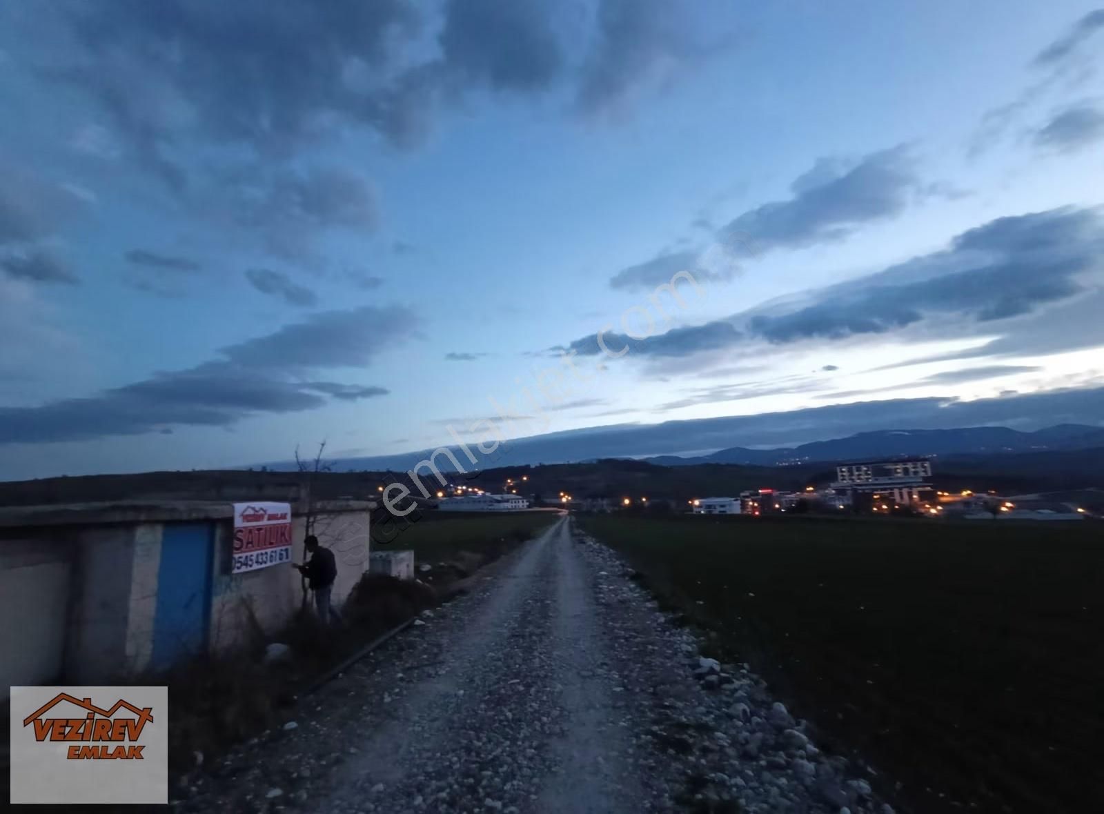 Vezirev Emlak'tan Hastane Bölgesi Yatırımlık Fırsat Tarla - Görsel 17