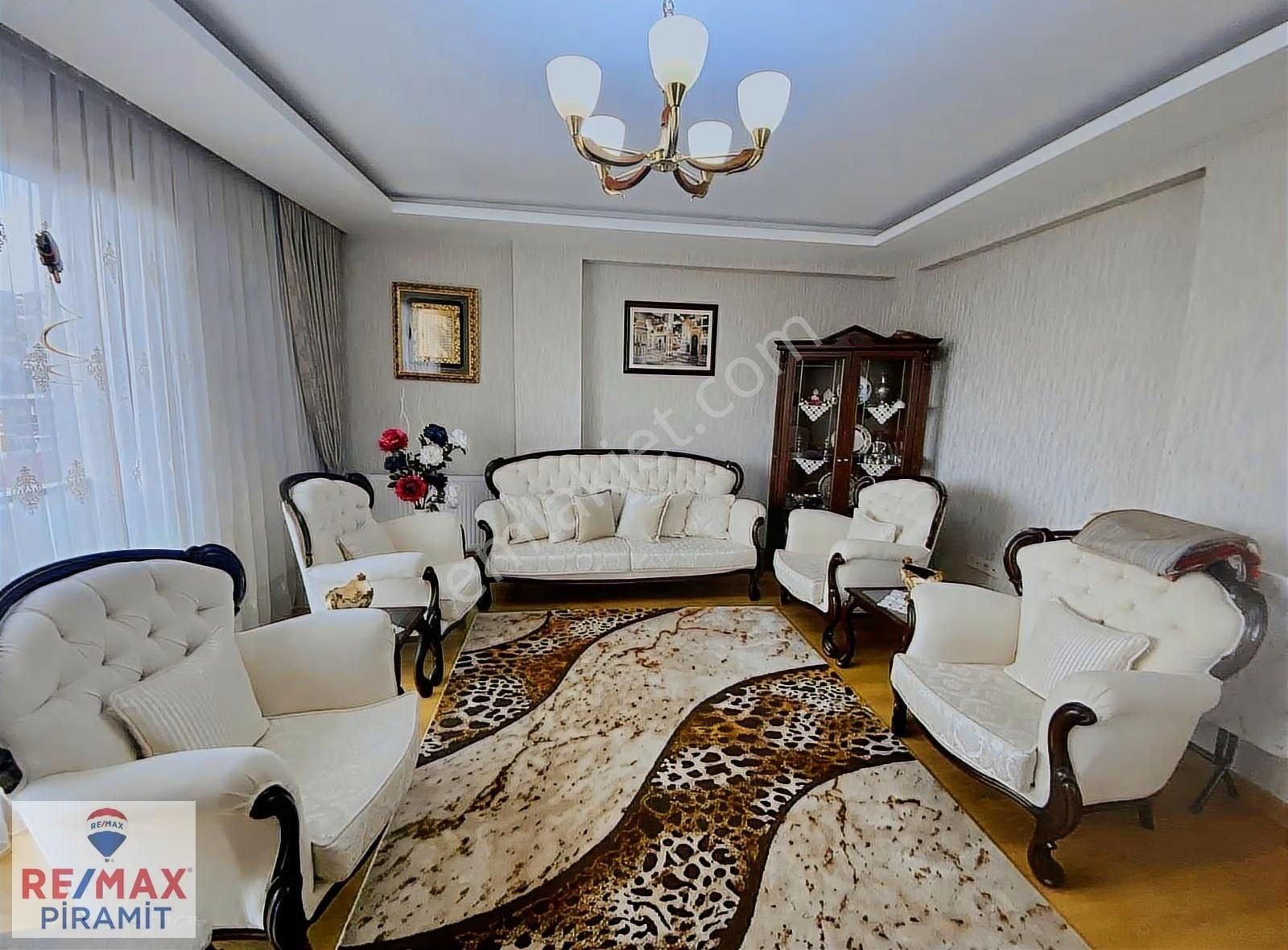 Çamlıca Camii'ye Komşu Full Eşyalı, Teraslı Geniş Dubleks Daire - Görsel 9