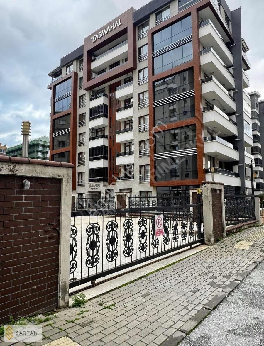 23 Nisan Taçmahalde Kiralık 2+1 Ayrı Mutfak Daire