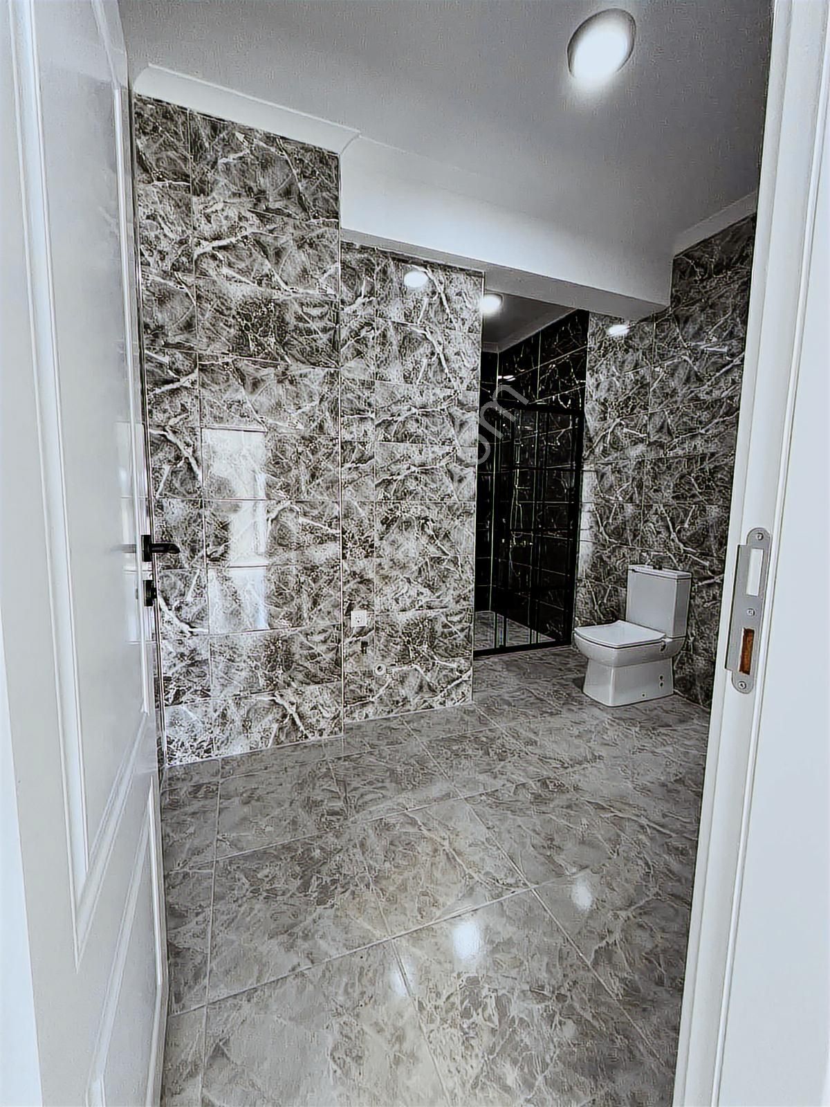 Satılık Kartepe Fsm Mah 2+1 130 M2 Ebevn Banyolu Daire - Görsel 8