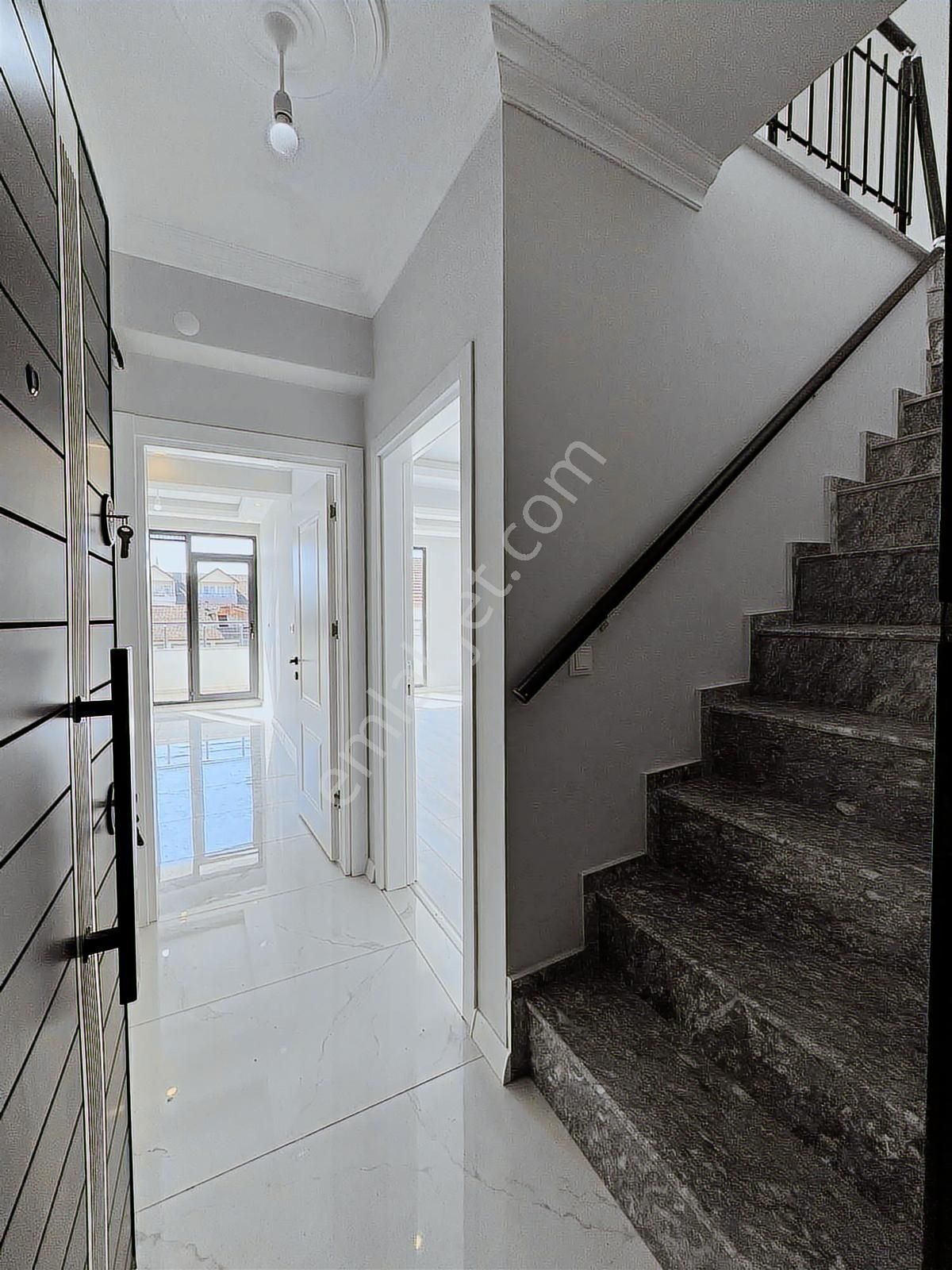 Satılık Kartepe Fsm Mah 2+1 130 M2 Ebevn Banyolu Daire - Görsel 3