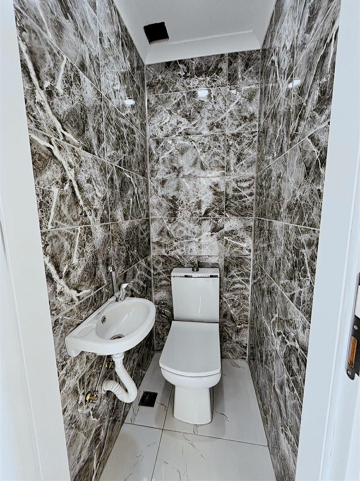 Satılık Kartepe Fsm Mah 2+1 130 M2 Ebevn Banyolu Daire - Görsel 27