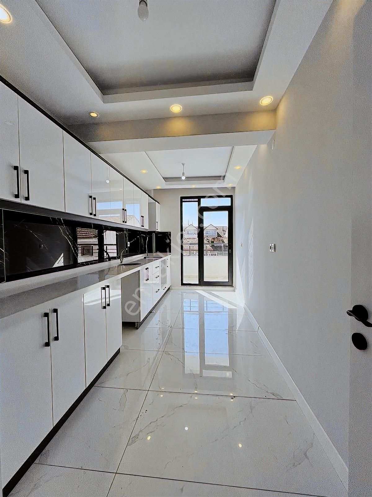 Satılık Kartepe Fsm Mah 2+1 130 M2 Ebevn Banyolu Daire - Görsel 5