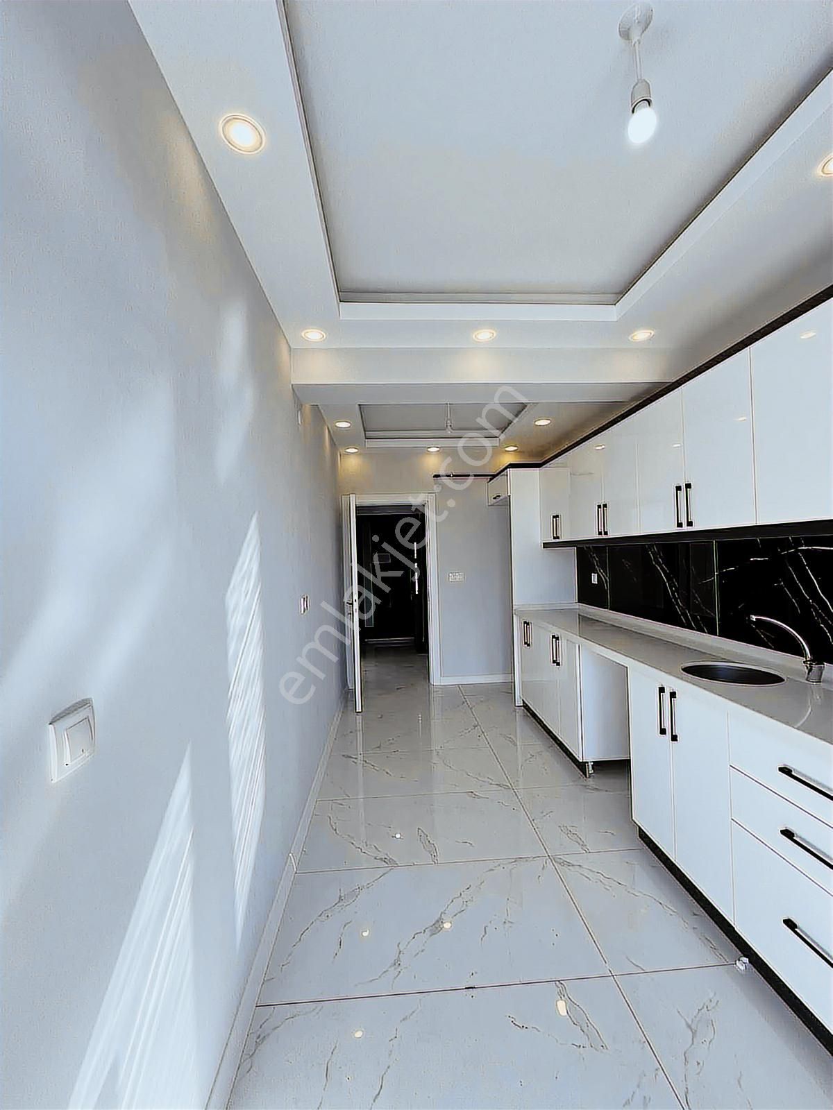 Satılık Kartepe Fsm Mah 2+1 130 M2 Ebevn Banyolu Daire - Görsel 13