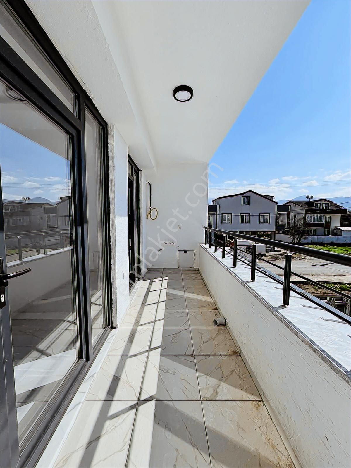 Satılık Kartepe Fsm Mah 2+1 130 M2 Ebevn Banyolu Daire - Görsel 26