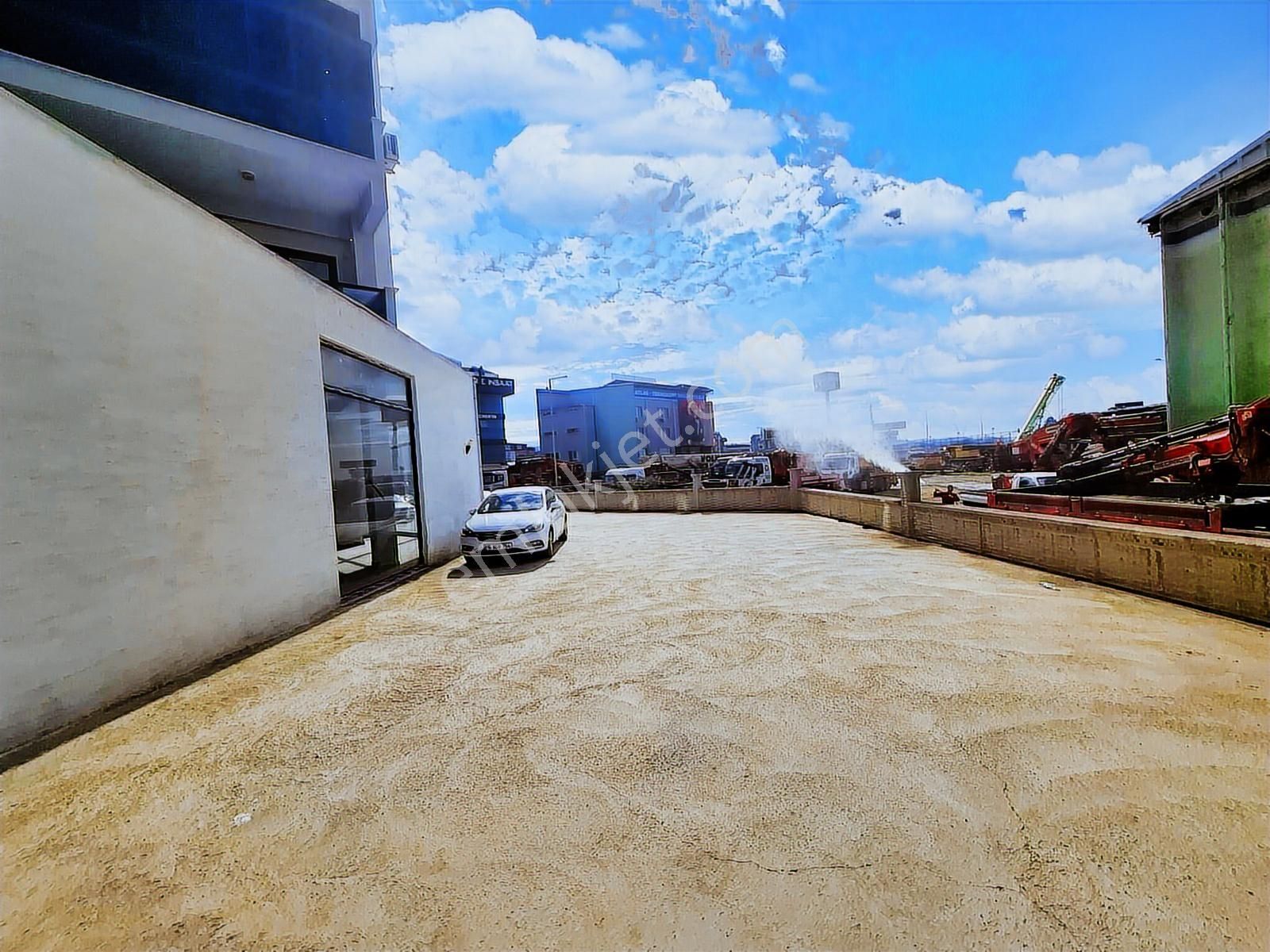 Üçevler 'de Xxxxxxl Dükkan - Görsel 31