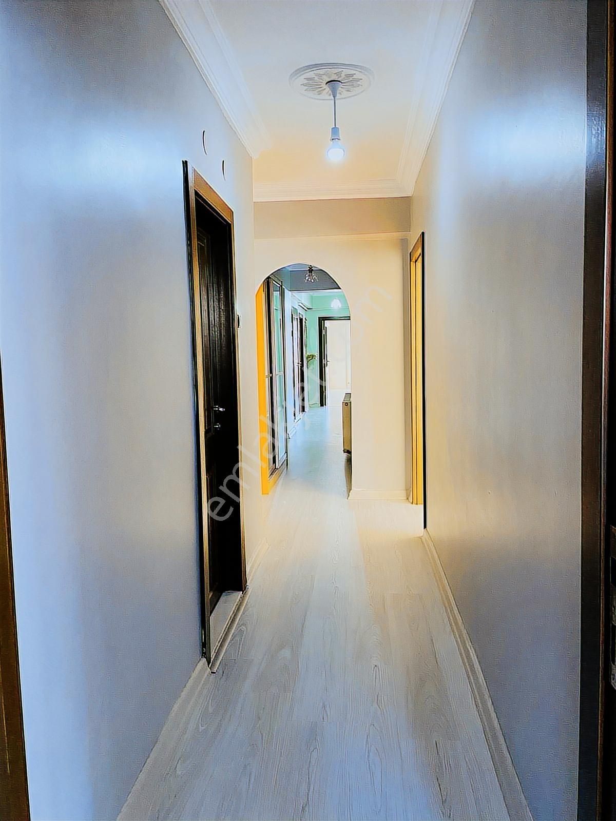 Valentia'dan İncirli'de Cadde Yakını Bağımsız 3+1 Kiralık Daire - Görsel 19