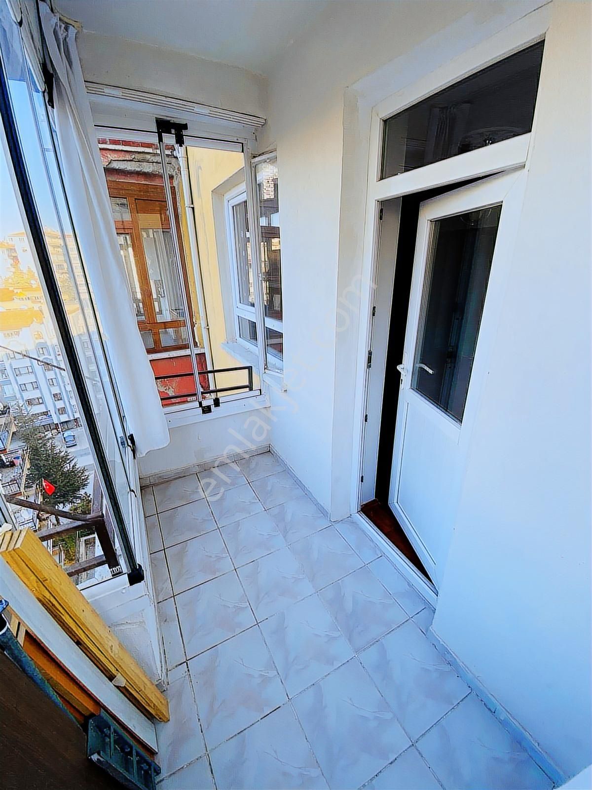 Valentia'dan İncirli'de Cadde Yakını Bağımsız 3+1 Kiralık Daire - Görsel 29