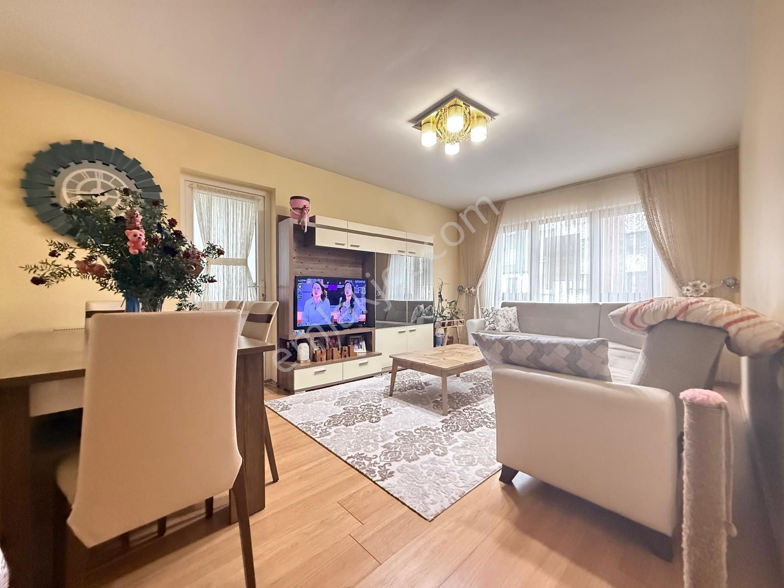 Ş.hastanesi Yakını Cd Üzeri Ön Cephe Çift Balkon Masrafsız 2+1 ! - Görsel 12