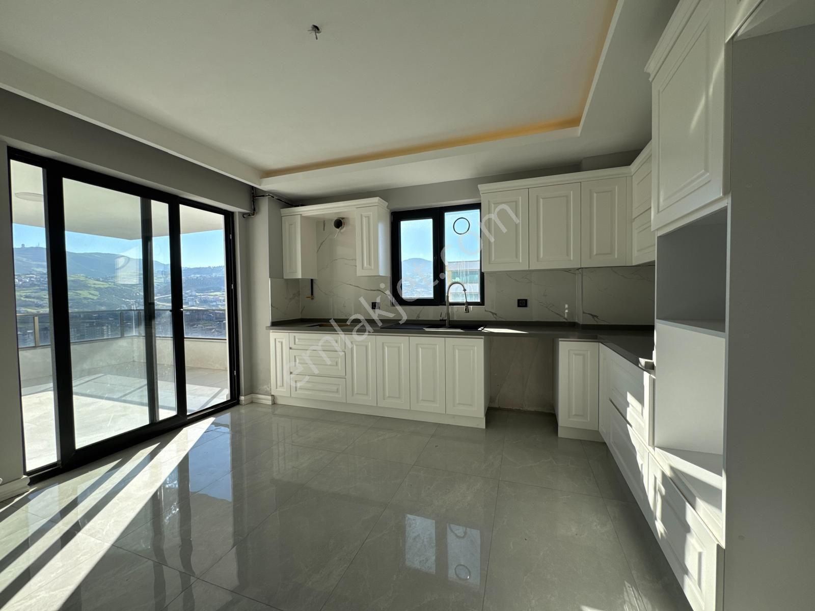 Özeller Gayrimenkulden Meridyen Rift Sitesinde Ultra Lüks 4+1 Daire - Görsel 9