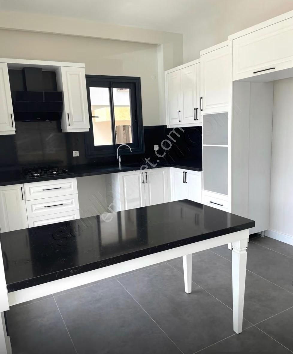 Muğla Menteşe Yeniköy'de Müstakil Kiralık Villa - Görsel 2