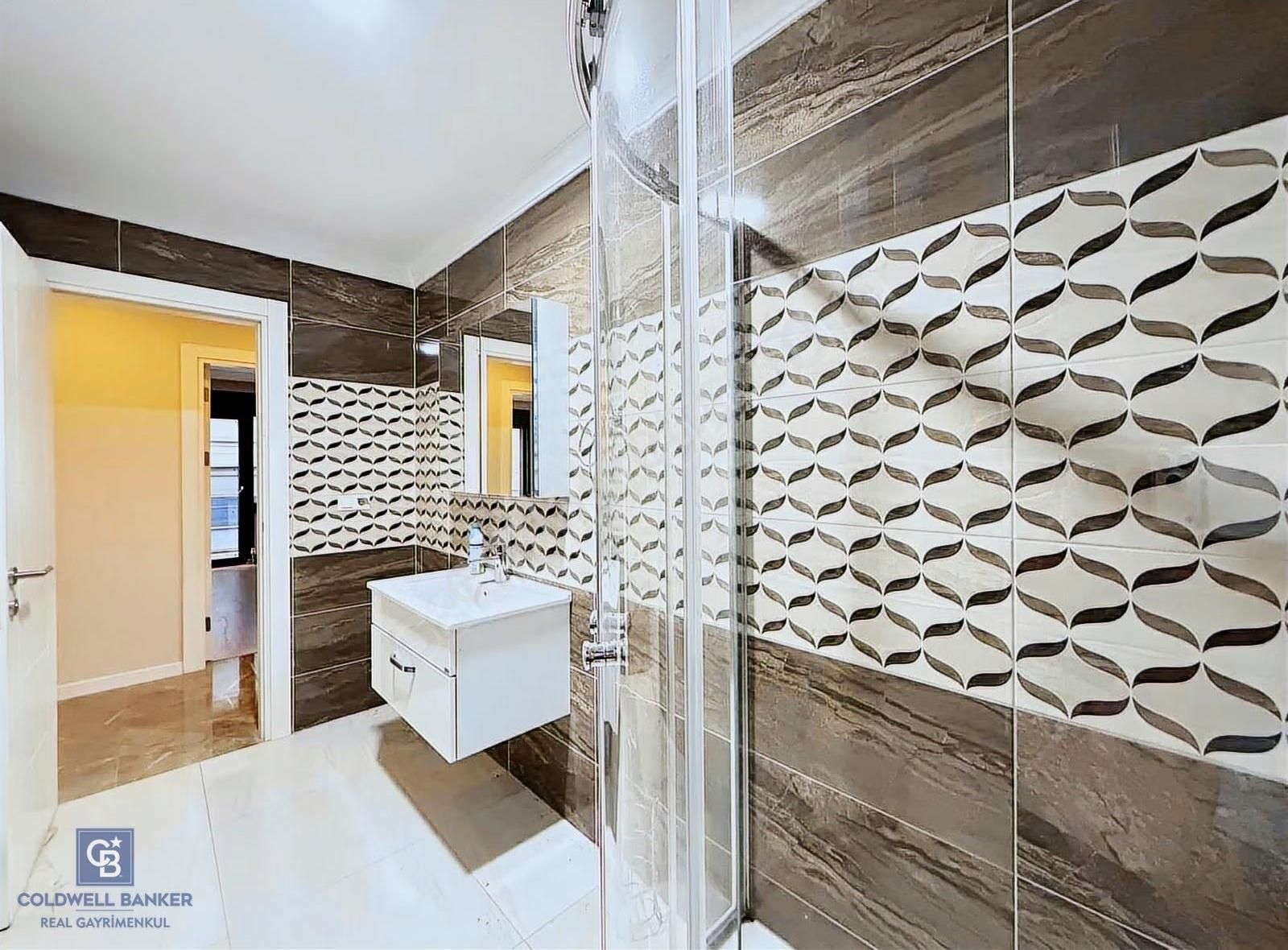 Rauf Paşa Sokak 5 Yıllık Binada Otoparklı Ara Kat Kiralık 3+1 - Görsel 9