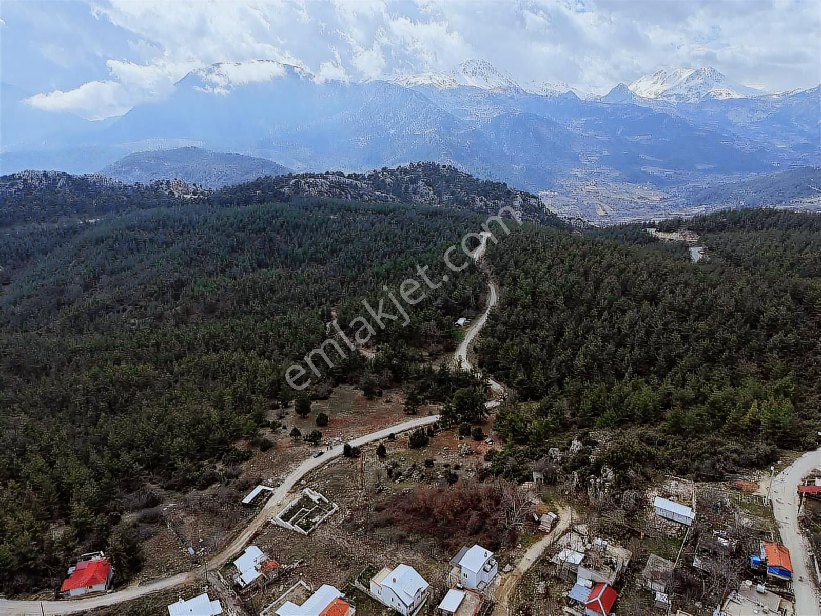 Antalya Doyranda 10 Dönüm Satılık Tarla