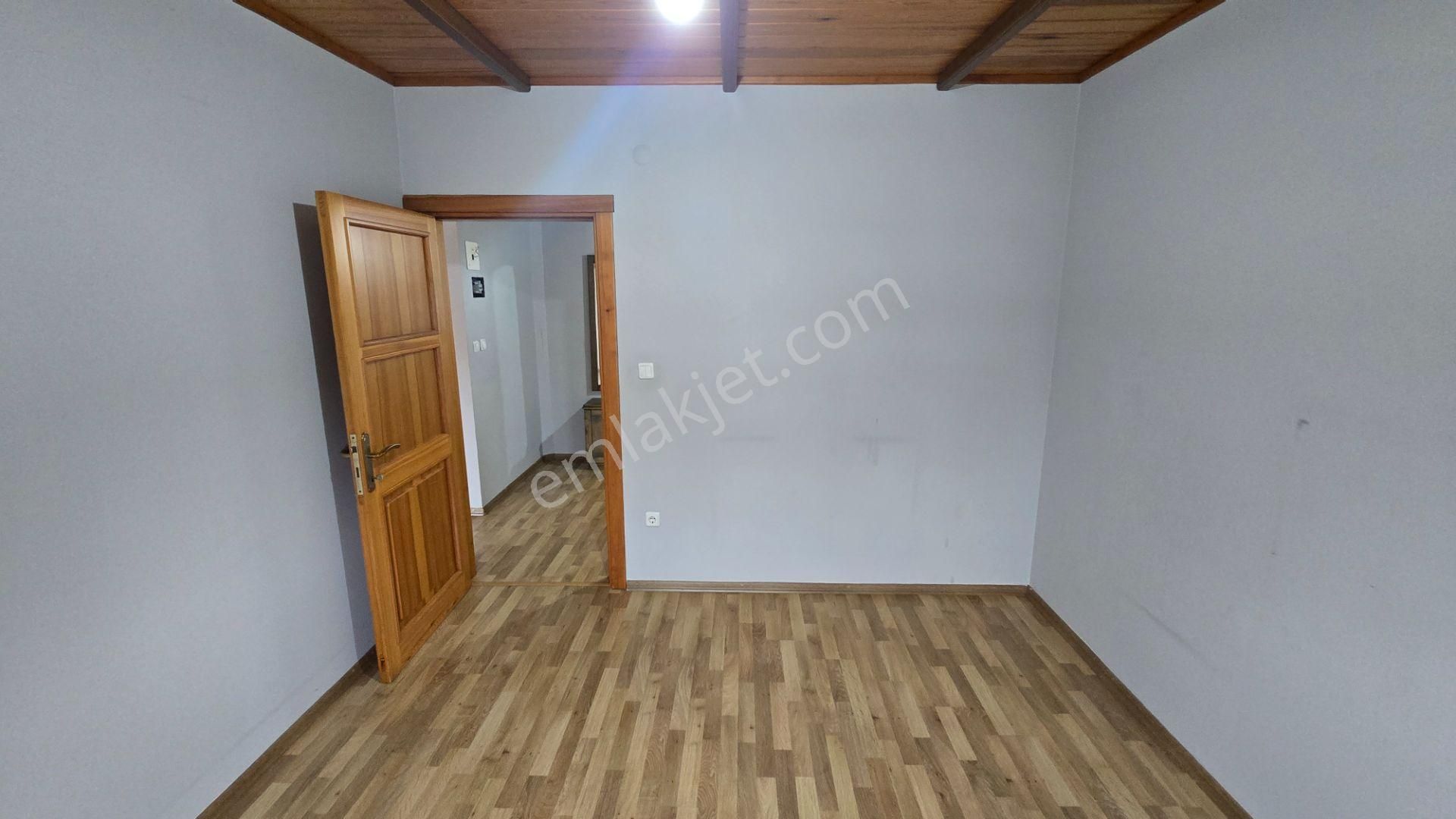 Özgün Emlaktan 2010 Yapmı 2+1-100 M2- Deniz Manzaralı - Çatı Katı Daire. - Görsel 15