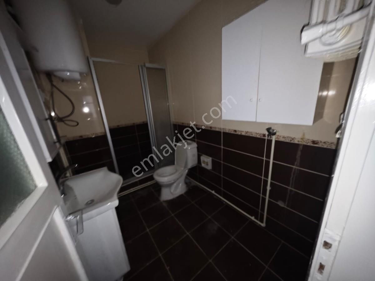 Çevre Sitesinde Ferah Aydınlık 3+1 Kiralık Daire - Görsel 27