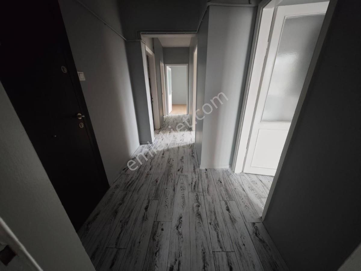 Çevre Sitesinde Ferah Aydınlık 3+1 Kiralık Daire - Görsel 30