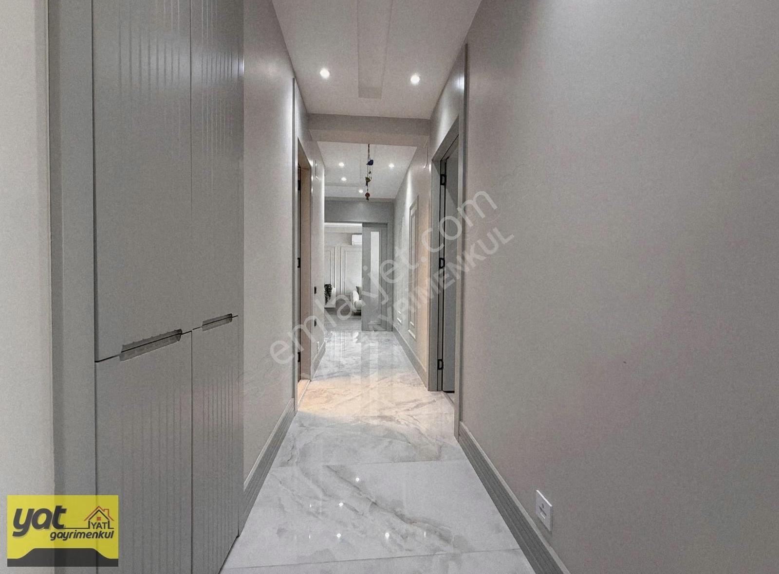 Havuzlu Deniz Manzaralı Lüx Eşyali Site İçi 2 +1 Ayri Balkonlu - Görsel 8