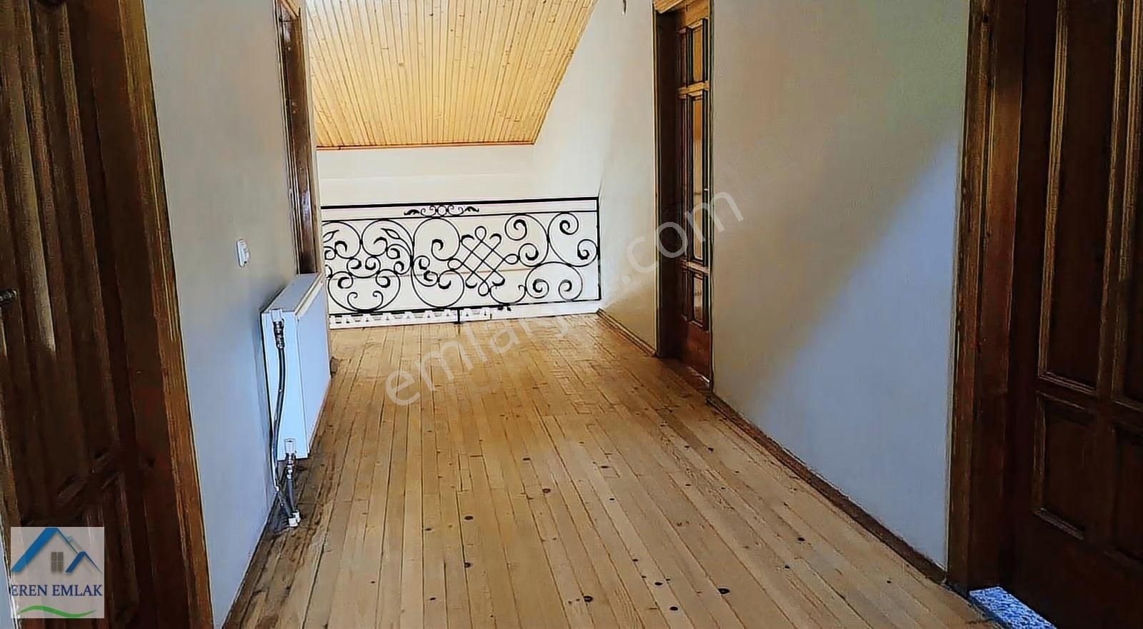 Sapanca Hacimercan'da 5+1 Müstakil Göl Manzaralı Satılık Villa. - Görsel 28