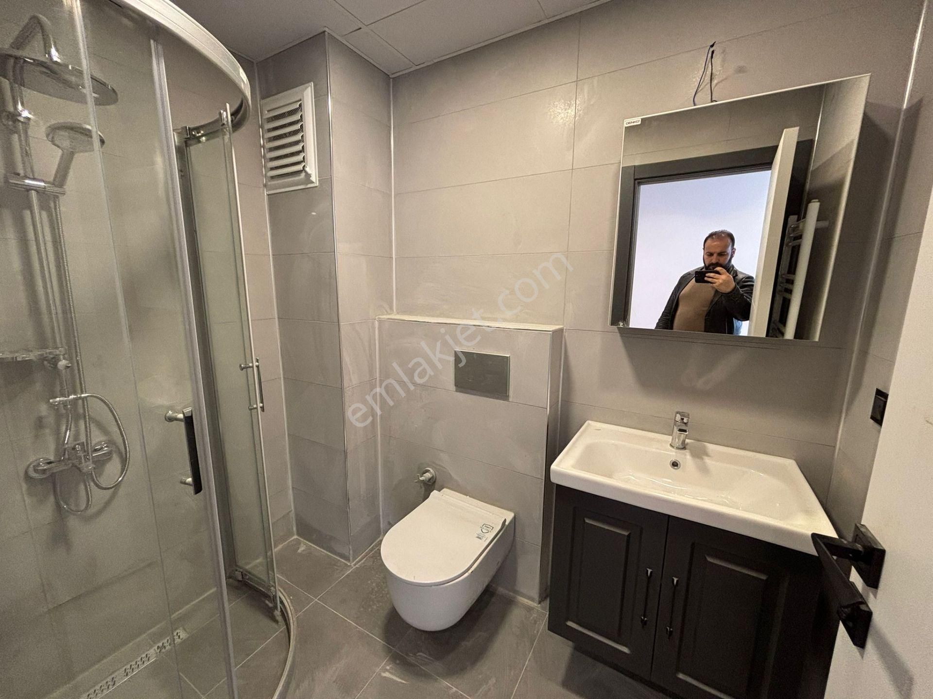 **eryıldız İnşaat'tan**hükümet Konağı Yanı Çarşı İçinde İskanlı K.otoparklı Ultra Lüks 1+1** - Görsel 27