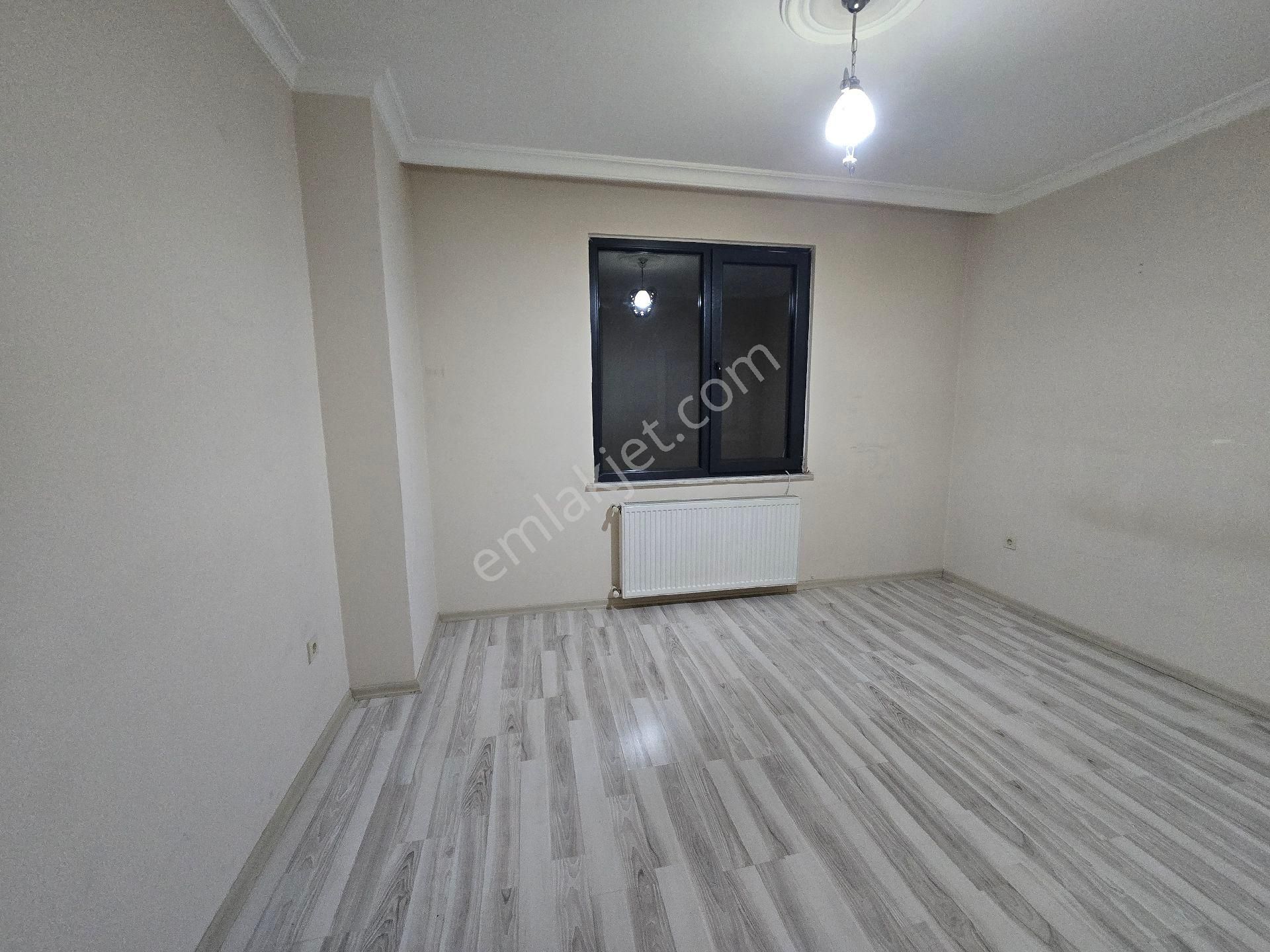 Ege Emlaktan İstanbul Kağıthane Gültepe Harmantepe Mh Kiralık Muhteşem 1+1