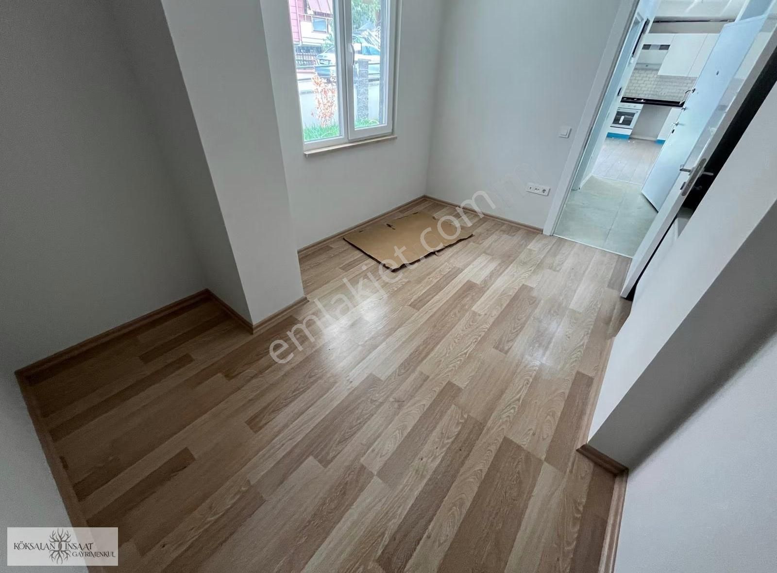 Köksalandan Altıntepede Ulaşıma Yakın Sıfır Ön Cephe Bahçeli 1+1 - Görsel 4