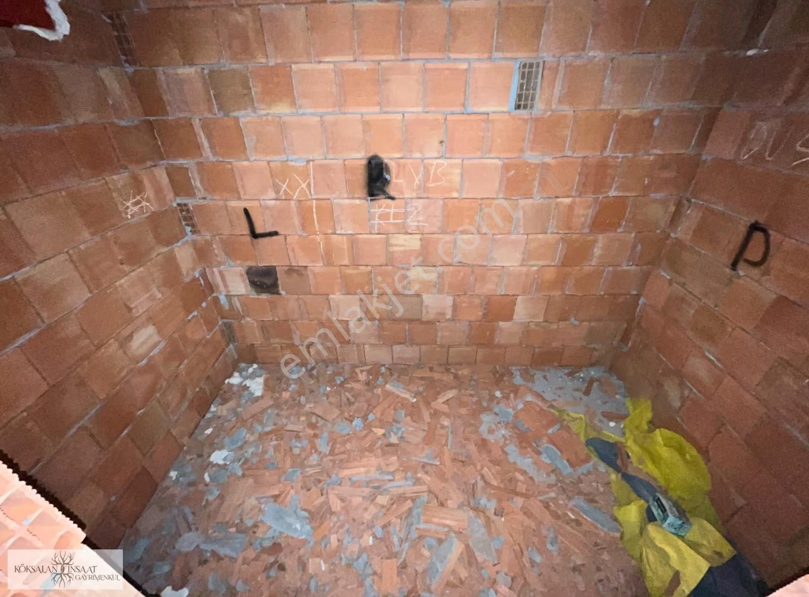 Köksalan İnşaat Küçükyalı Minibüse Yakın Projeden Ön Cephe 1+1 - Görsel 4