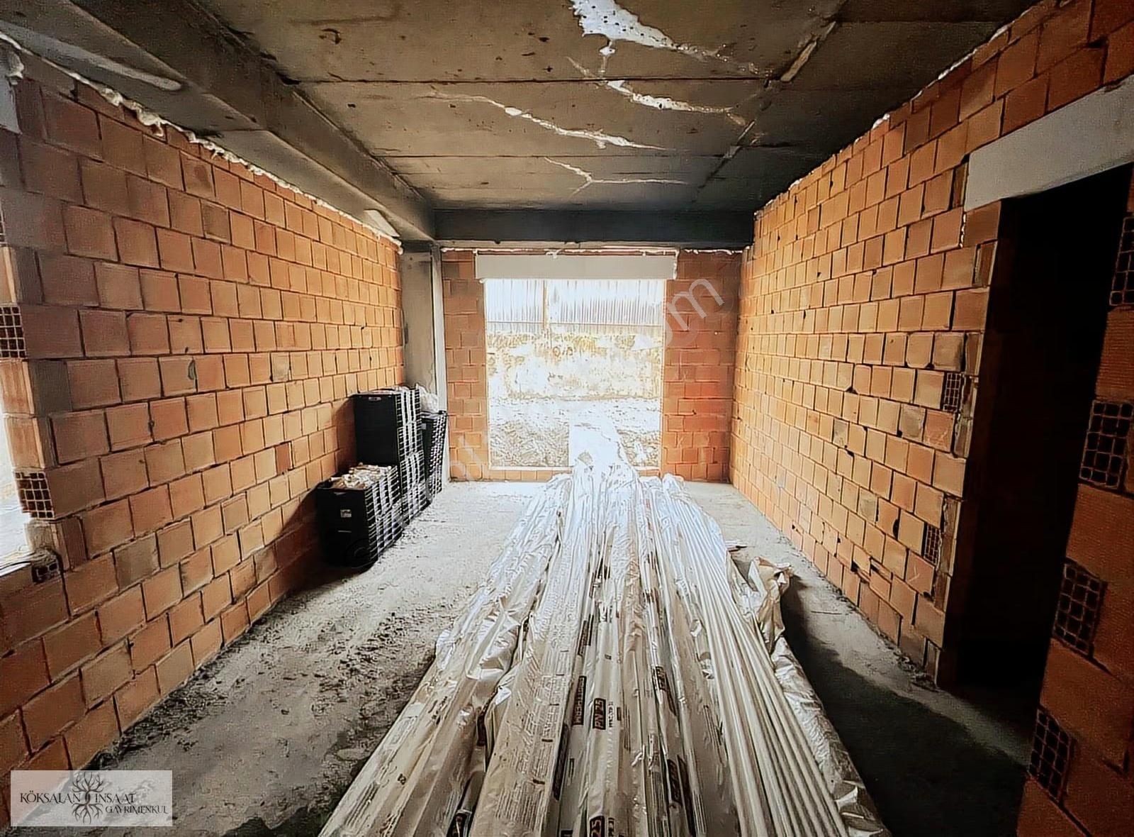 Köksalan İnşaat Küçükyalı Minibüse Yakın Projeden Ön Cephe 1+1 - Görsel 11