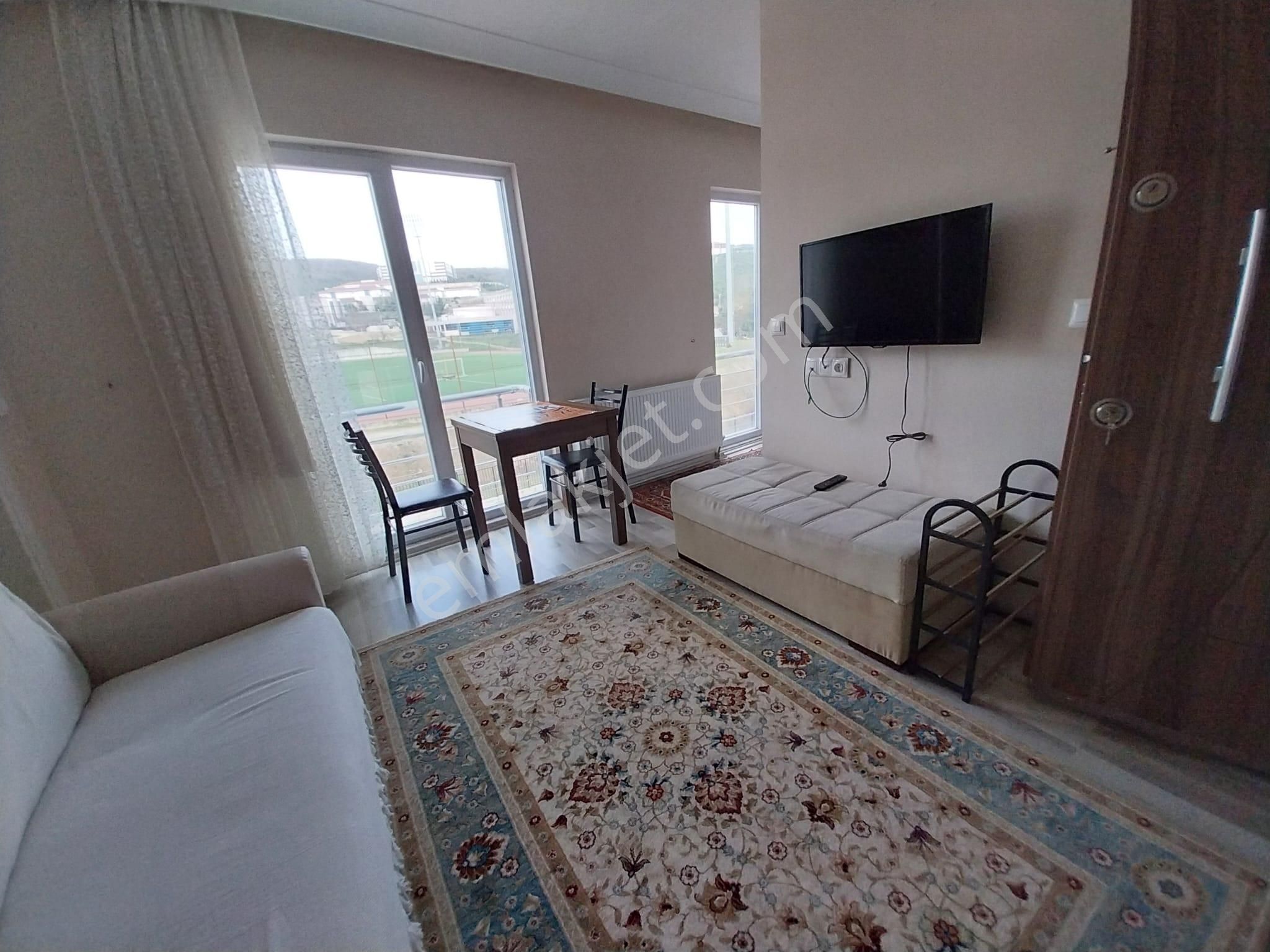 Üniversite Ve Tıp Fak.yürüme Mesafesinde1+1 Eşyalı Satılık Daire - Görsel 3