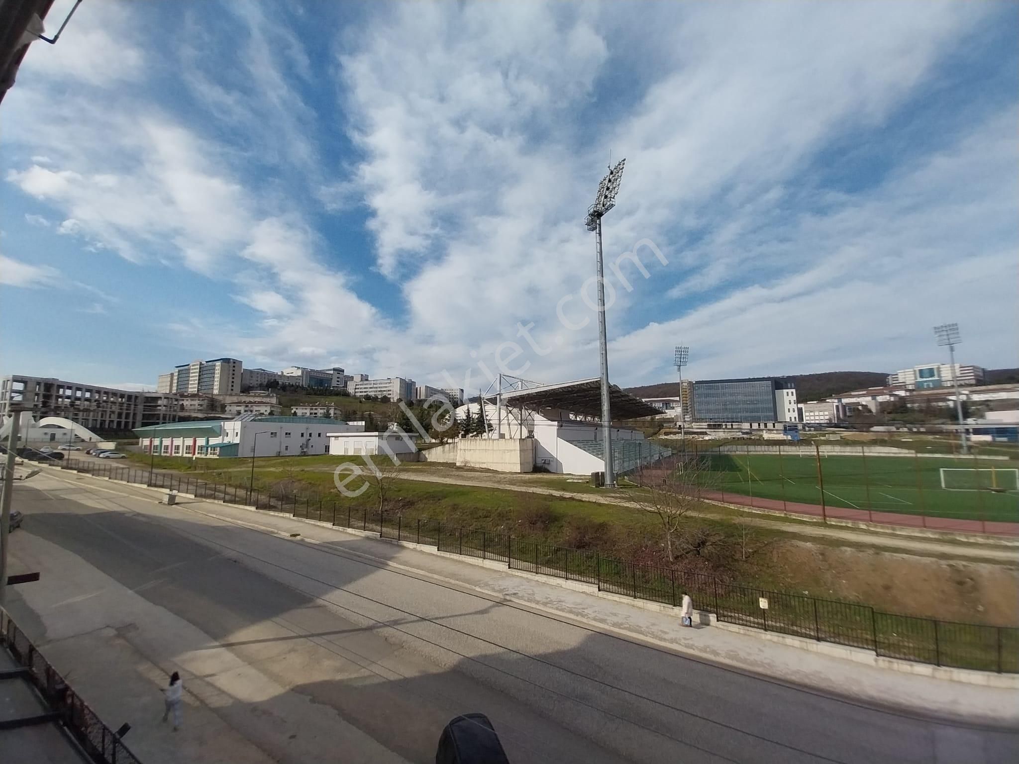 Üniversite Ve Tıp Fak.yürüme Mesafesinde1+1 Eşyalı Satılık Daire - Görsel 24