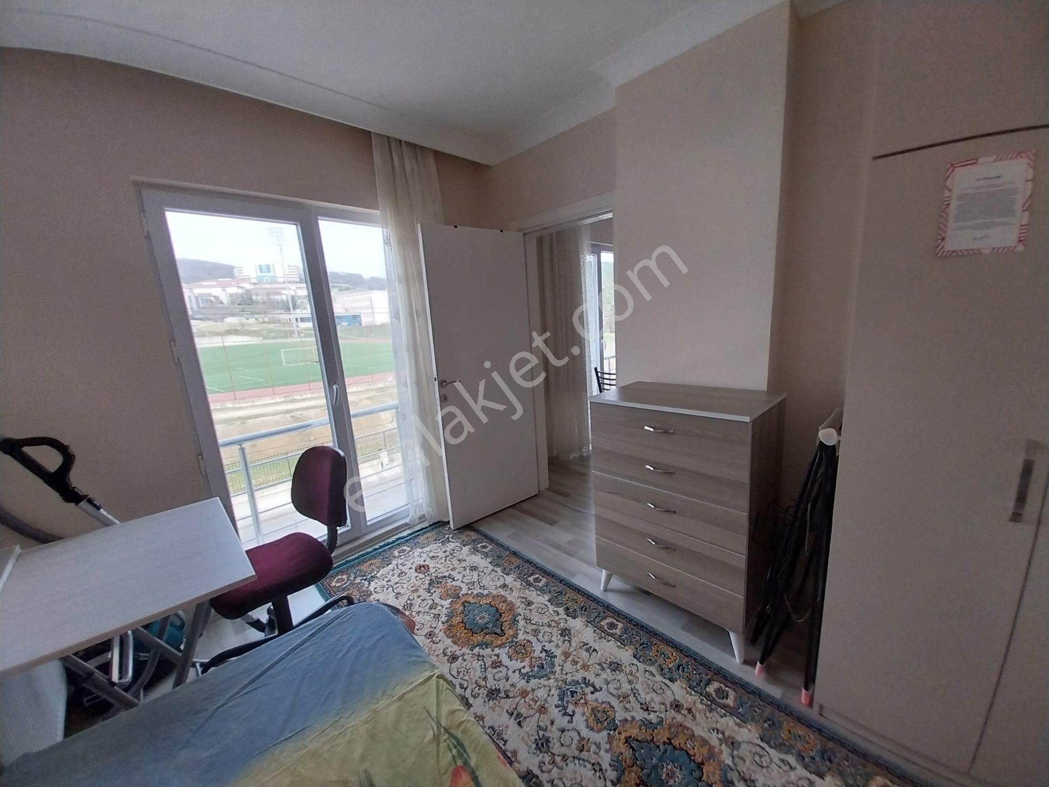 Üniversite Ve Tıp Fak.yürüme Mesafesinde1+1 Eşyalı Satılık Daire - Görsel 15