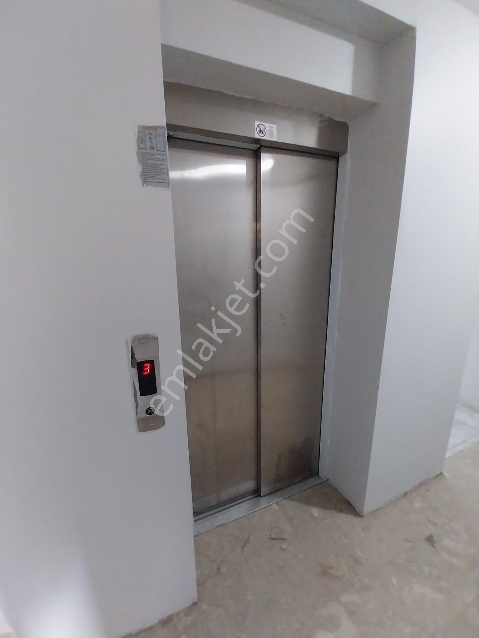 Üniversite Ve Tıp Fak.yürüme Mesafesinde1+1 Eşyalı Satılık Daire - Görsel 19