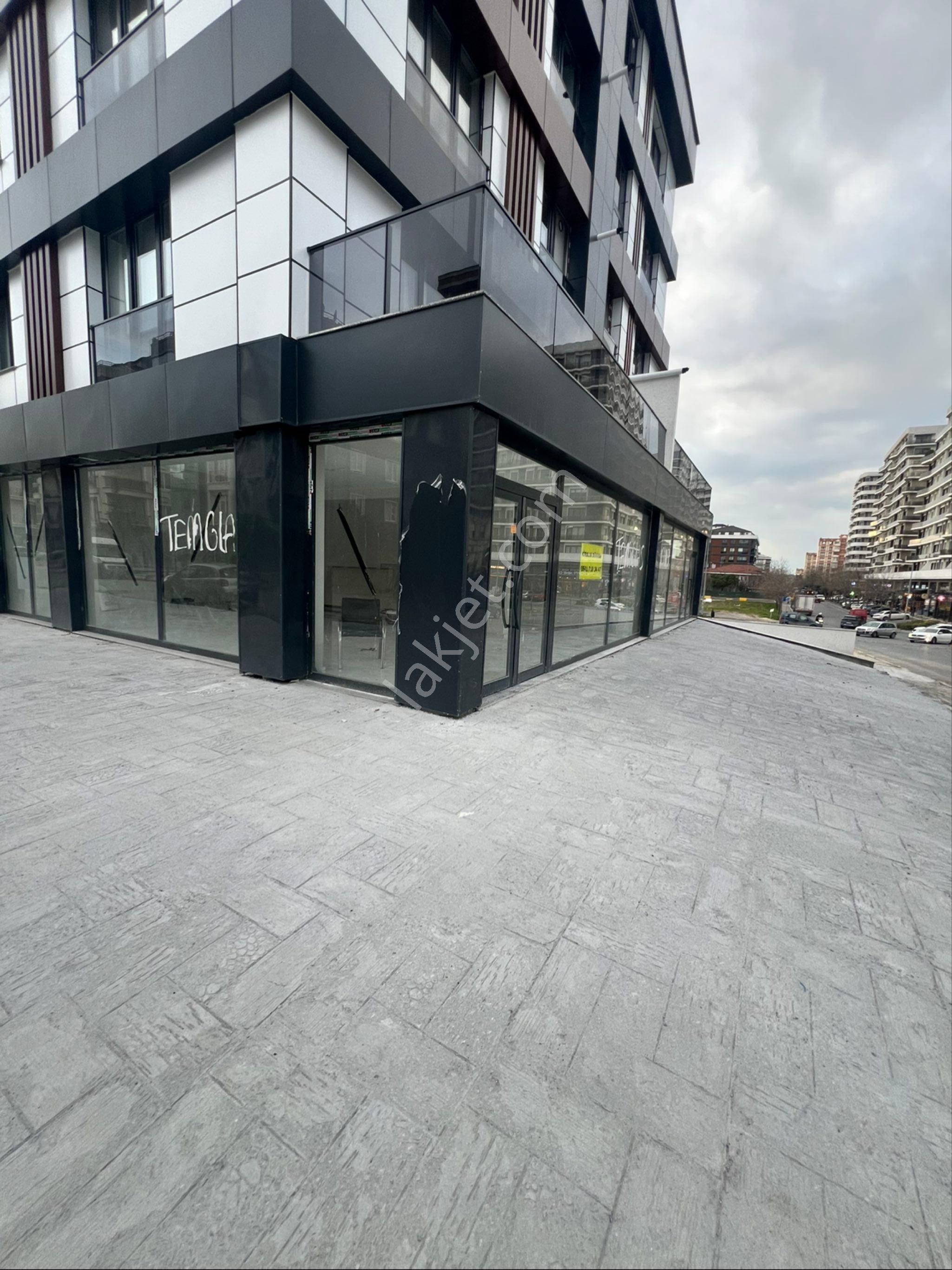 Kiralık Dükkan Yanında Ki Dükkanla Birleştirilebilir - Görsel 9