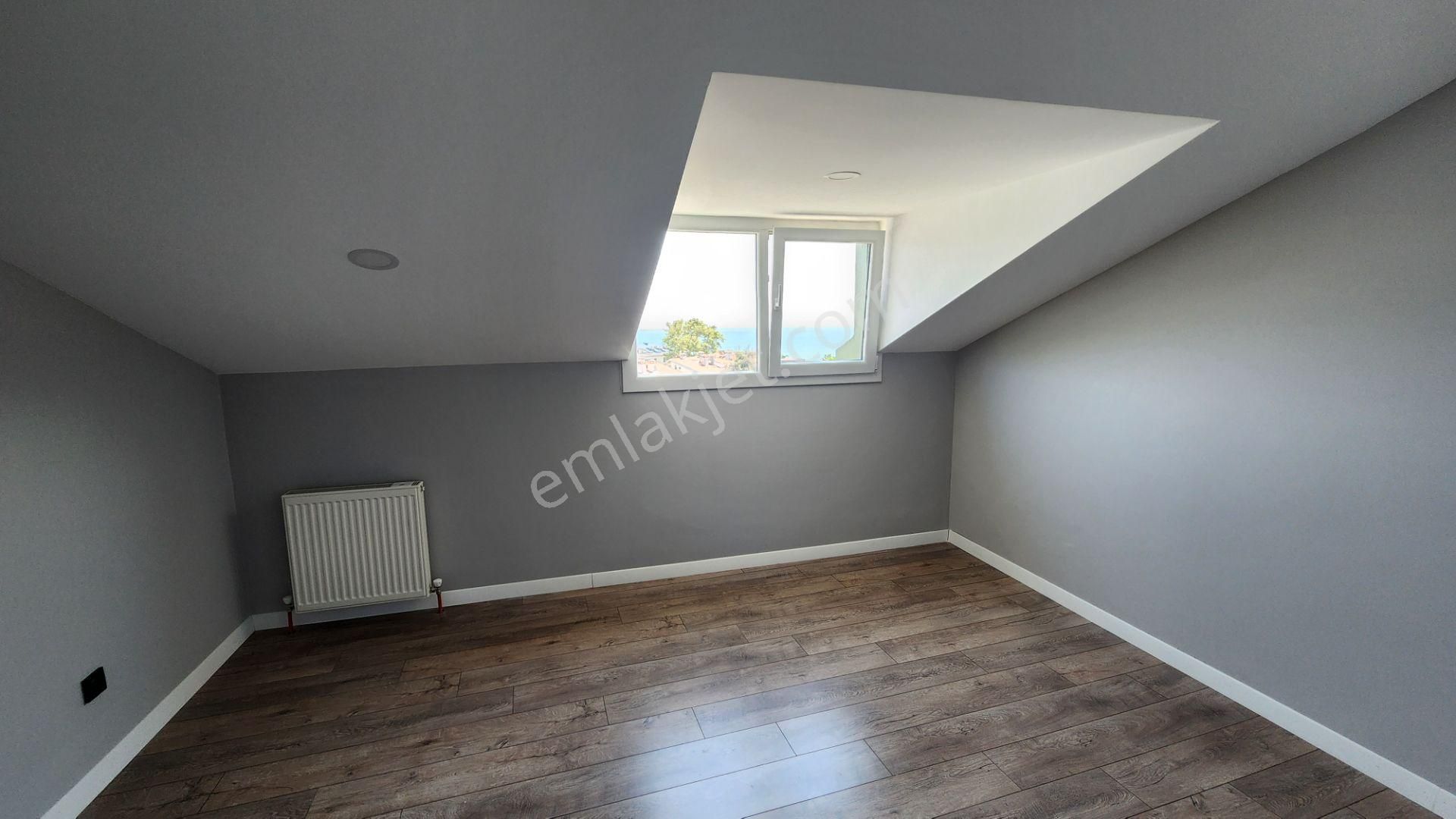 Özgün Emlaktan Sahilde Güvenlikli Sitede 6+2- Deniz Manzaralı Sıfır Lüx Dublex - Görsel 23