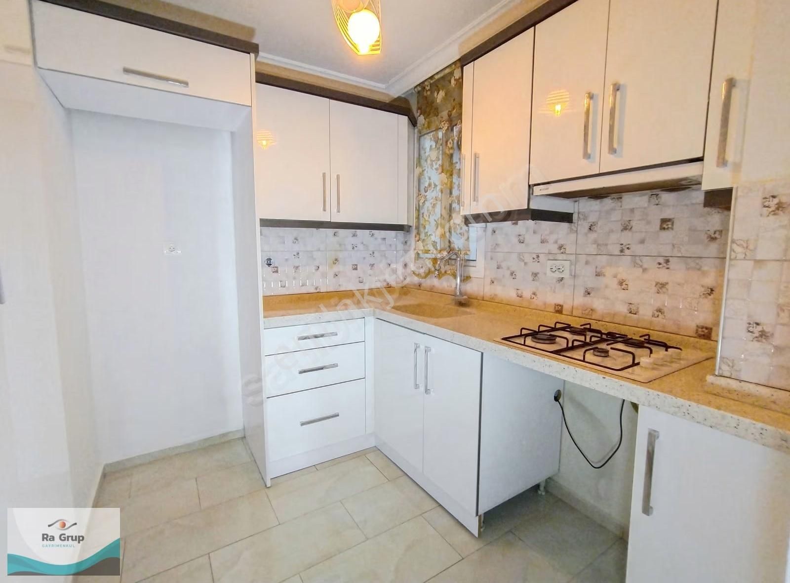 Girne Bulvarı Üzerinde Park Manzaralı Bakımlı 3+1 Kiralık Daire - Görsel 17