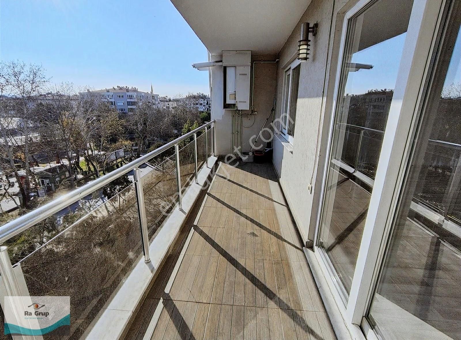 Girne Bulvarı Üzerinde Park Manzaralı Bakımlı 3+1 Kiralık Daire - Görsel 16