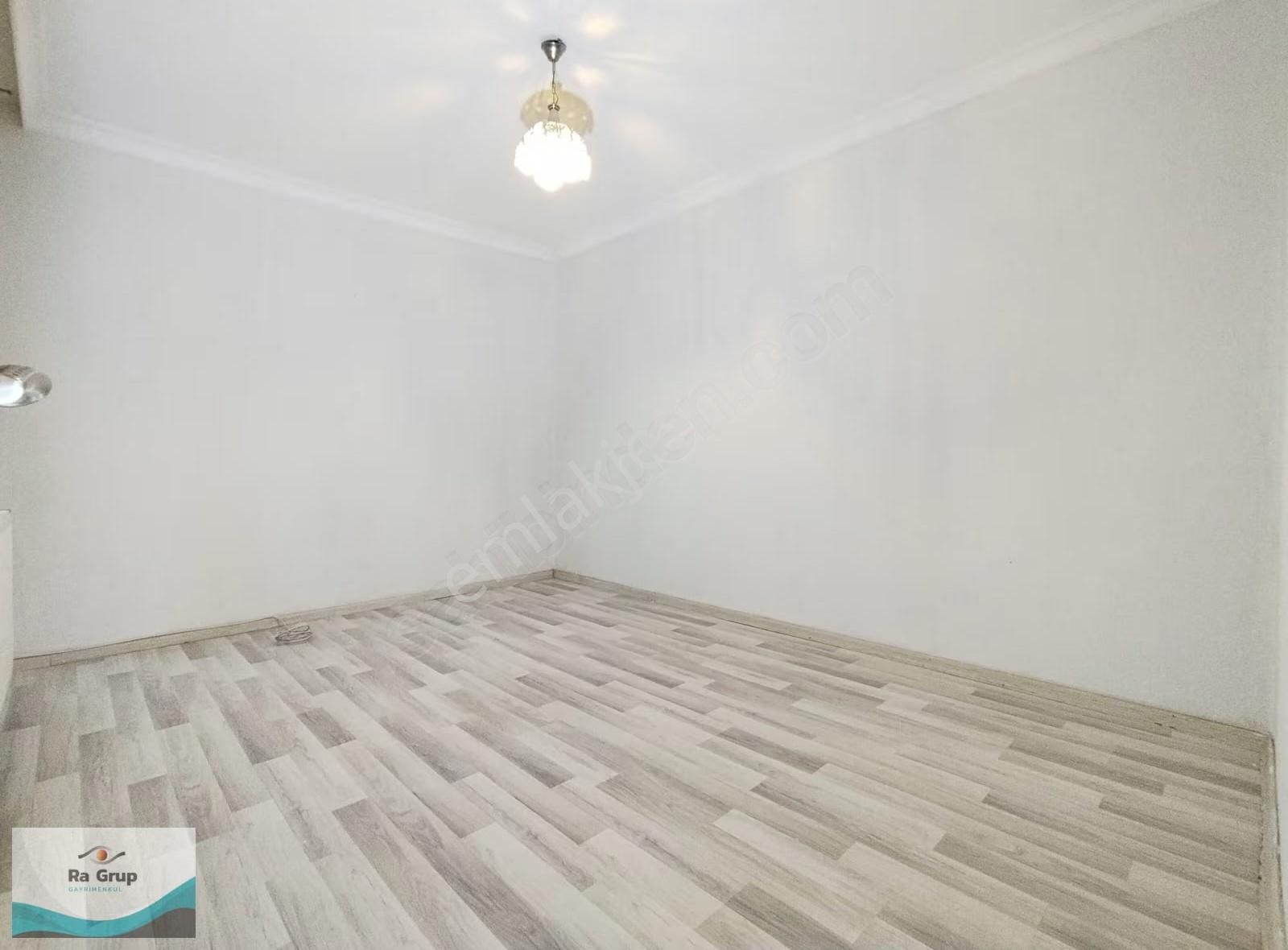 Girne Bulvarı Üzerinde Park Manzaralı Bakımlı 3+1 Kiralık Daire - Görsel 13