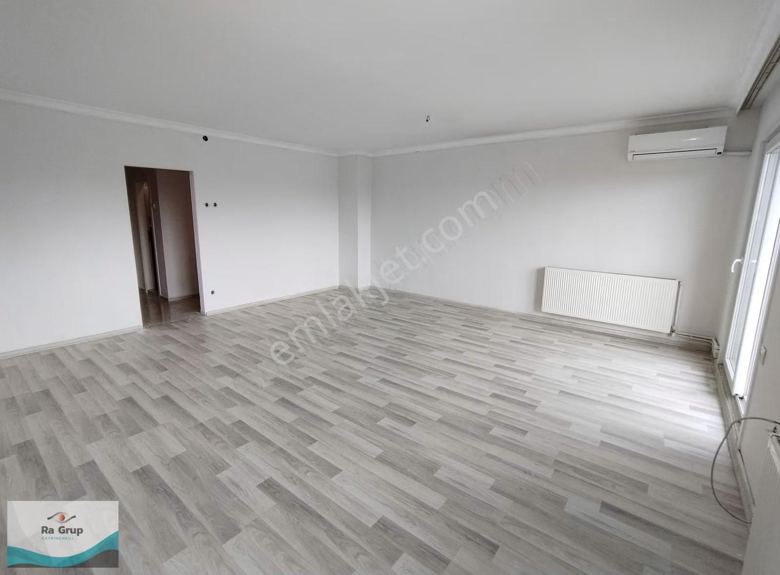 Girne Bulvarı Üzerinde Park Manzaralı Bakımlı 3+1 Kiralık Daire - Görsel 7