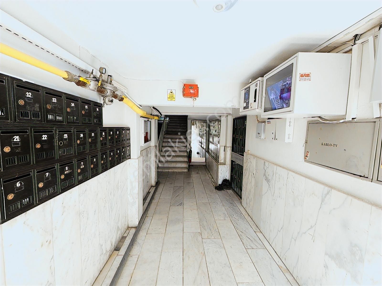 Remax Armadan,buca Bucakoop Mah.site İçi,3+1,satılık Daire - Görsel 4