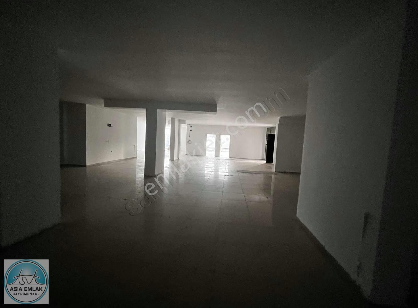 Asia Dan Esenler Mah Cadde Üzeri Net 400 M2 Kiralık Dükkan - Görsel 8