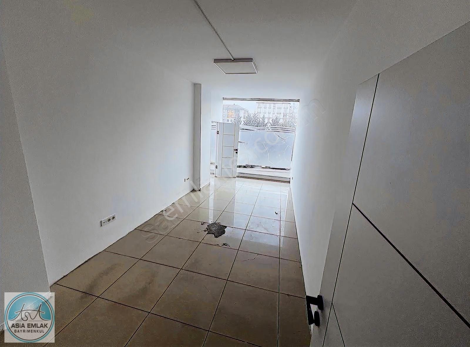 Asia Dan Esenler Mah Cadde Üzeri Net 400 M2 Kiralık Dükkan - Görsel 27