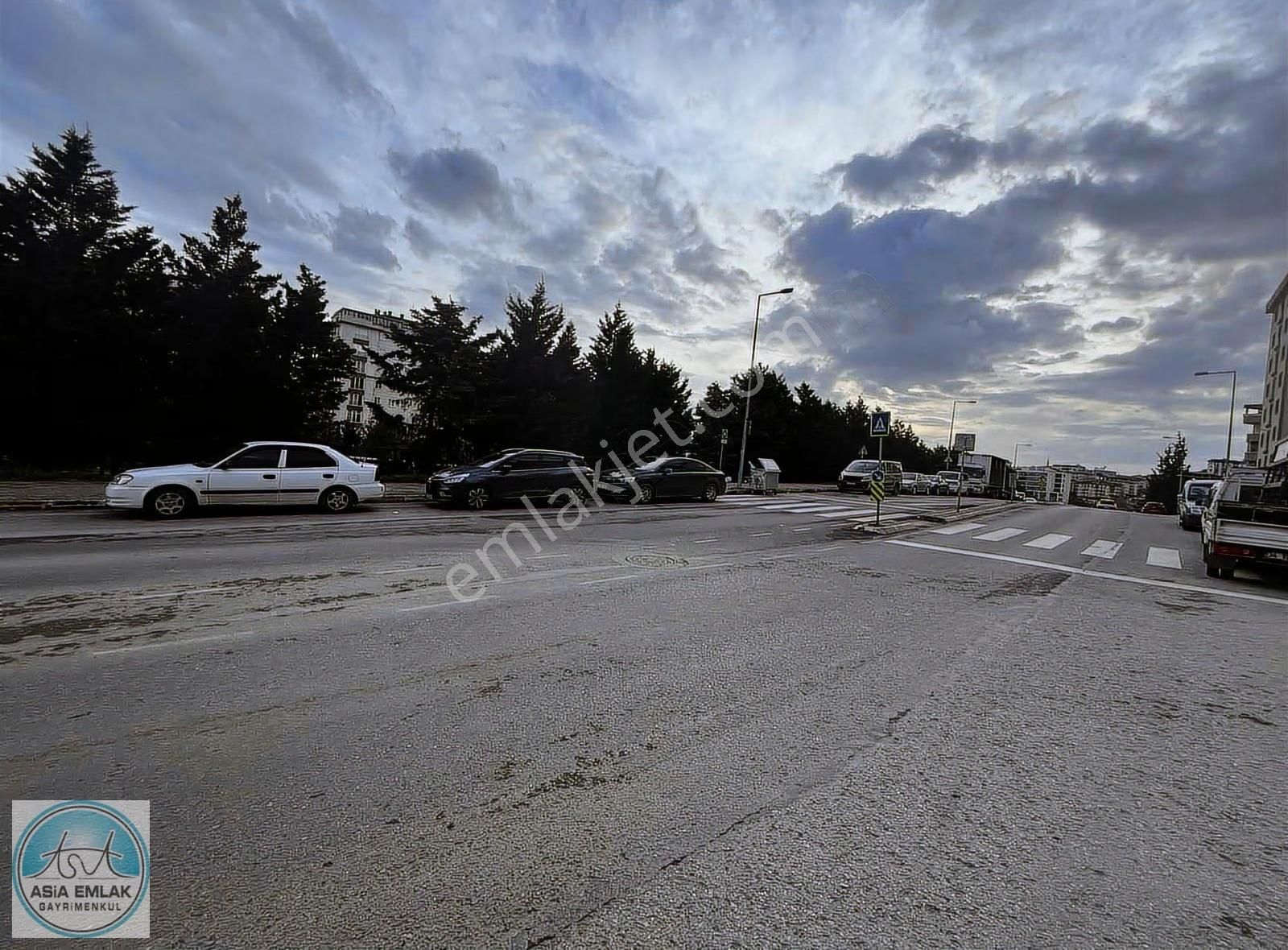 Asia Dan Esenler Mah Cadde Üzeri Net 400 M2 Kiralık Dükkan - Görsel 25