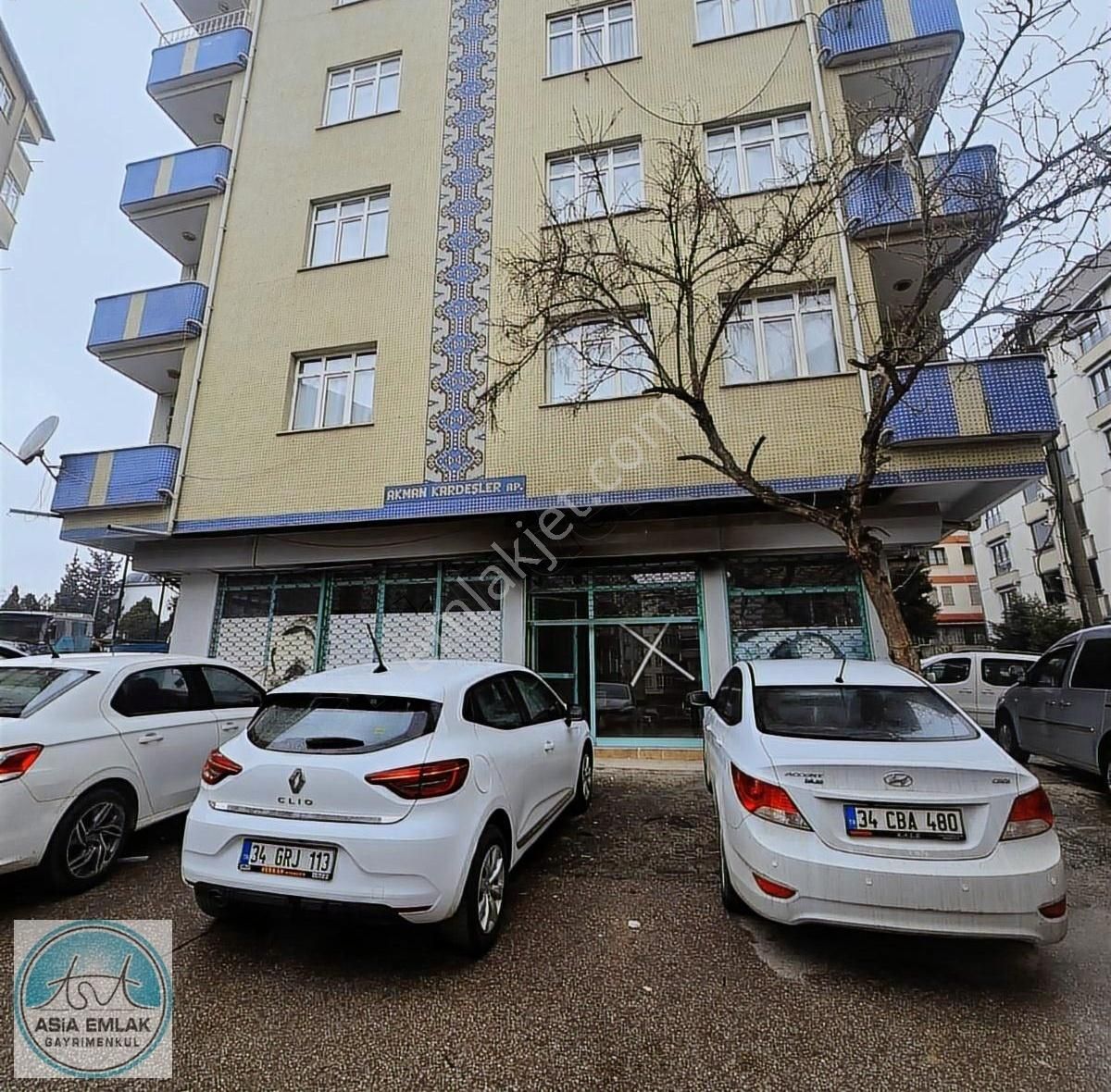 Asia'dan Satılık Dükkan