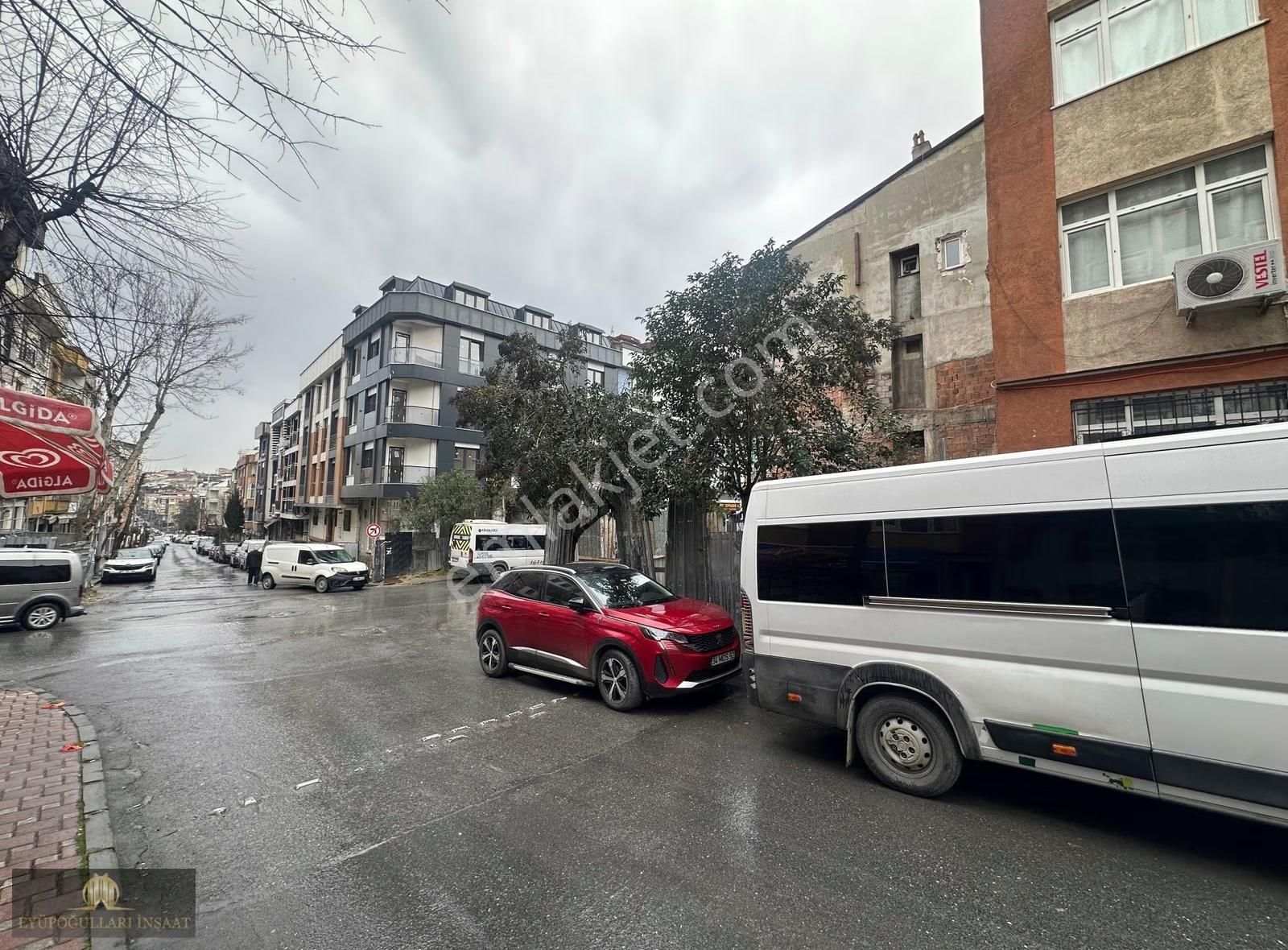 Bayrampaşa Ordu Caddesinde Satılık Köşe Başı İmarlı Arsa - Görsel 2