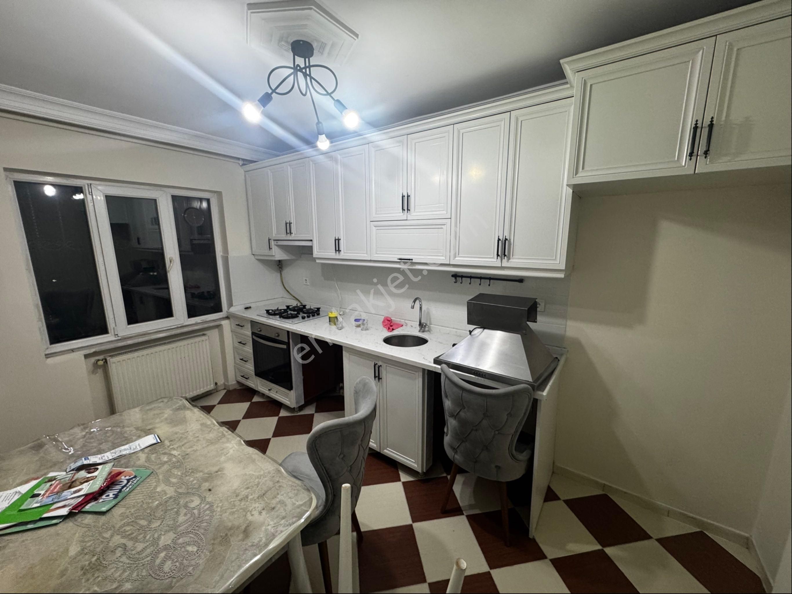 Uğurmumcu Mah Kiralık Ebeveyn Banyolu Y.giriş 100 M2 - Görsel 4