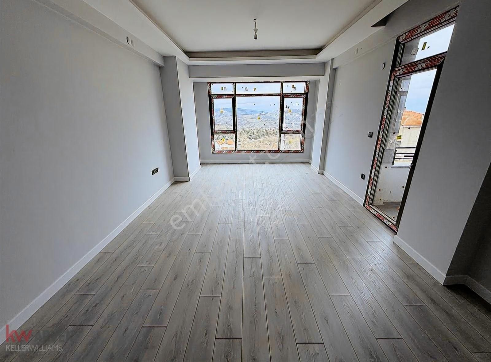 Mezire Başiskele'de Site İçinde Ebeveyn Banylu Satılık 2+1 Daire - Görsel 16