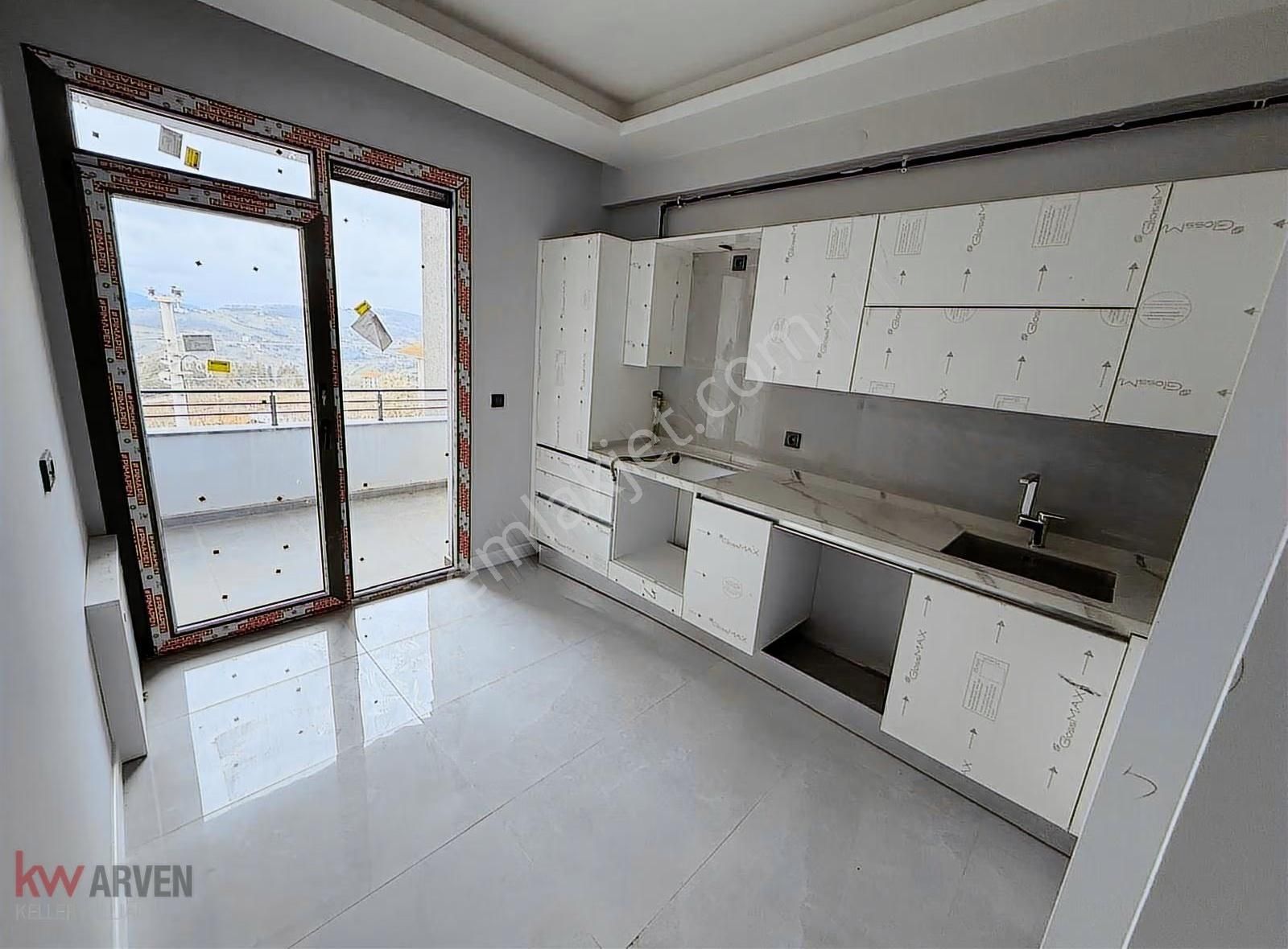Mezire Başiskele'de Site İçinde Ebeveyn Banylu Satılık 2+1 Daire - Görsel 7
